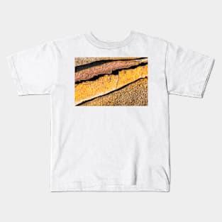 Rock Patterns on the Pearl Beach Coastline Kids T-Shirt